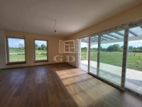 Gencsapáti Családi ház