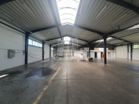 închiriere depozit Székesfehérvár, 850m2