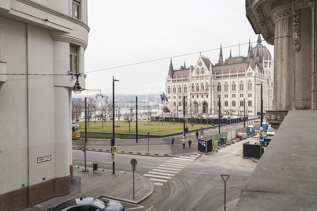 Vânzare Budapest V. kerület Locuinta (caramida)